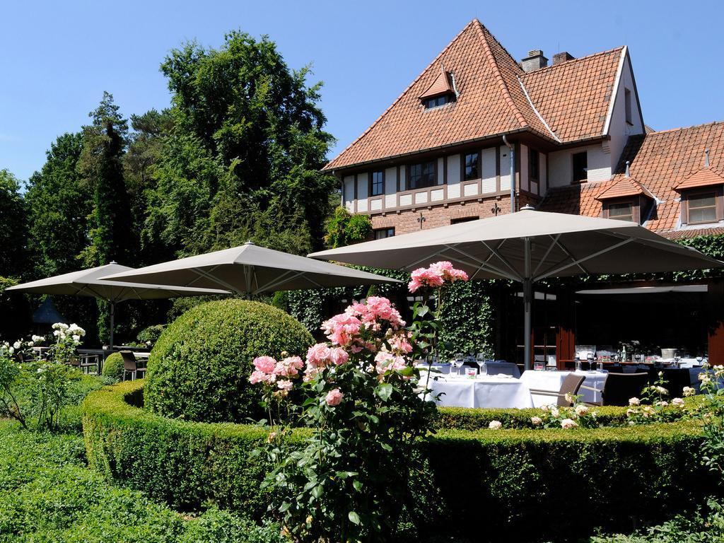La Butte Aux Bois A Small Luxury Hotel Of The World Lanaken Exterior foto